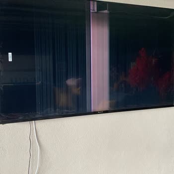 Kırık Gelen Televizyon İçin Değişim Reddedildi Mağdur Edildik