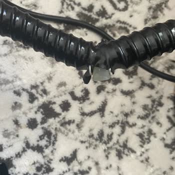 Süpürgenin Borusunda Şişme Ve Destek Eksikliği