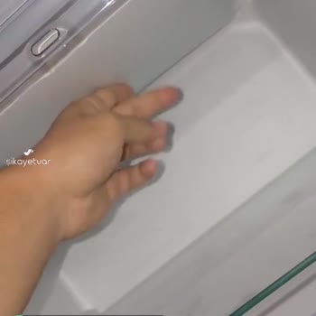 Simfer Dondurucu İç Tavanı Kendiliğinden Çöktü!