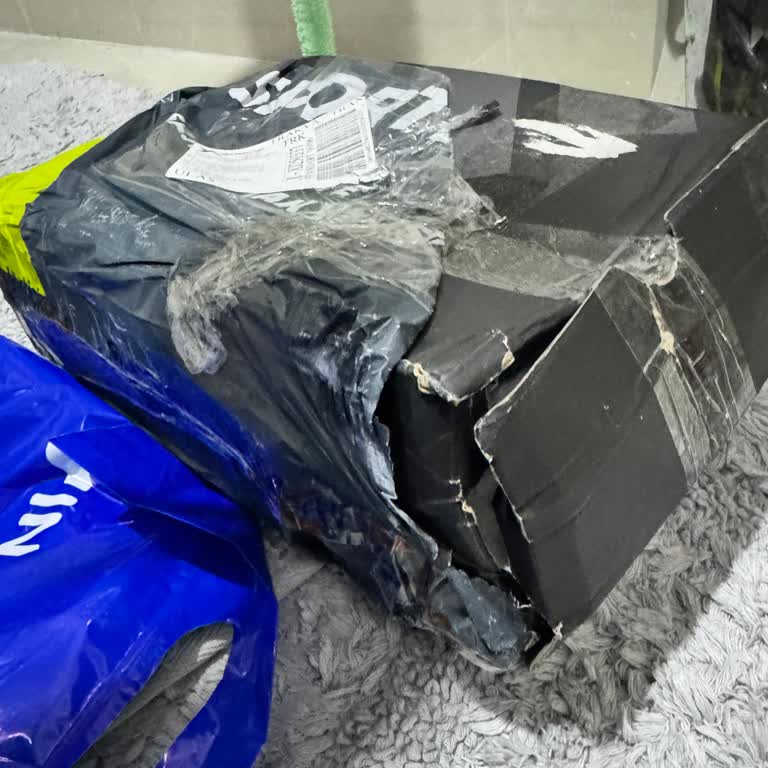 Intersport İade Sürecinde Kaybolan Ayakkabımın Ücreti İade Edilmiyor