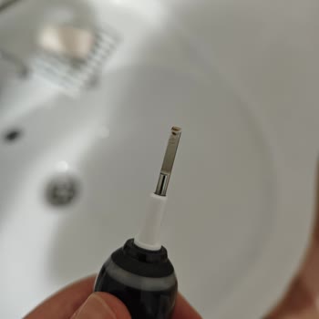 Oral-B Pro3-3500 Diş Fırçasında Kısa Sürede Paslanma Sorunu