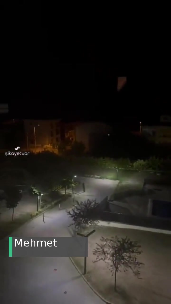 Büyükçekmece Belediyesi Sabaha Kadar Havlayan Köpek! videonun kapak resmi