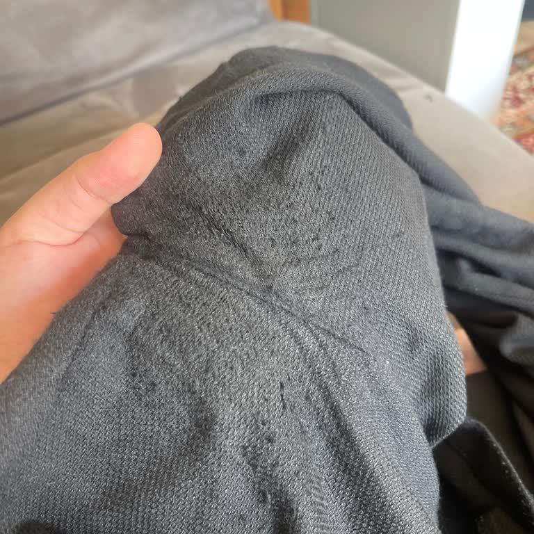 Bisse Yeni Aldığım Pantolon İlk Giyimde Tiftiklendi Ve Kullanılamaz Hale Geldi