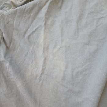 Mavi Gömlekte Hızlı Renk Solması Şaşırtıyor