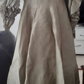 Yanlış Beden Ve Renkli Elbise Geç Kargolandı Müşteri Desteği Yok