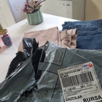 Taktik Pantolon | Kargopantolon.site Kullanılmış Alakasız 2 Adet Pantolon Gönderdi