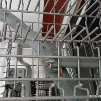 Teka Bulaşık Makinesi Sepetlerinde Yaygın Paslanma Ve Yüksek Yedek Parça Ücreti