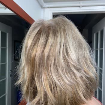 Koleston 12.11 Saç Boyası Saçımı Mahvetti, Mağduriyetimin Giderilmesini İstiyorum