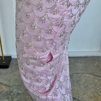 Nişan Elbiselerinde Tadilat Sorunu Ve Hayal Kırıklığı