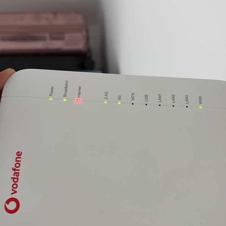 Kadıköy Dumlupınar Mahallesinde 3 Gündür Devam Eden İnternet Kesintisi Ve Bilgi Eksikliği