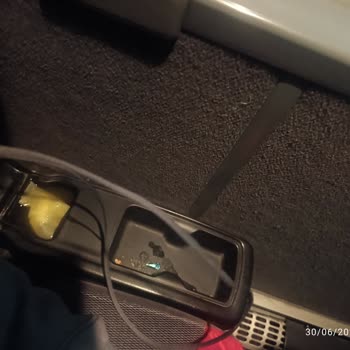 Şarj Yerleri Çalışmıyor, Temizlik Ve İlgi Yok