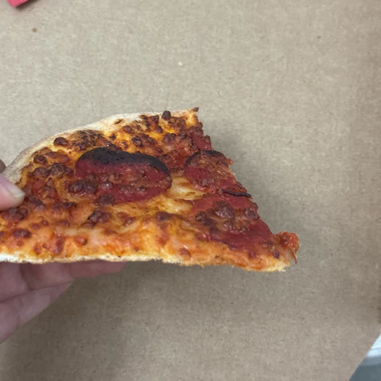 Soğuk Ve Geç Teslim Edilen Pizza, İlgisiz Müşteri Hizmeti