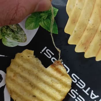 Pesto Soslu Cipsin İçinden Şüpheli Madde Çıktı!