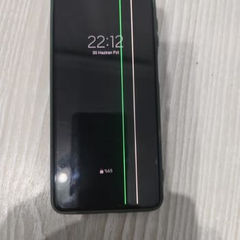 Güncelleme Sonrası Ekranda Yeşil Ve Beyaz Çizgi Sorunu