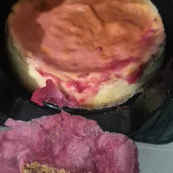 Aldığım Cheesecakein İçinden Kıl Çıktı Ve Paketlemesi Hatalıydı