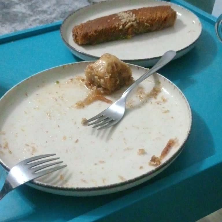 Tatlı Reyonundaki Kadayıf Ve Baklavanın Kötü Kalitesi Hayal Kırıklığı Yarattı
