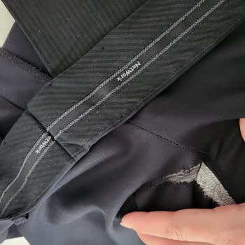 Aldığım Takım Elbisenin Pantolonu Kısa Sürede Yırtıldı, Mağduriyetim Giderilmiyor