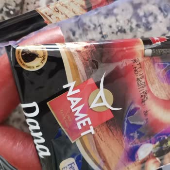 Pahalı Sucukta Kemik Parçaları Ve İlgisiz Müşteri Hizmeti