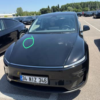 Serious Paint Damage On Brand-New Tesla Model Y