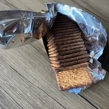 Yanık Çıkan Bisküvi Ürün Kalitesi Hakkında Şikayet