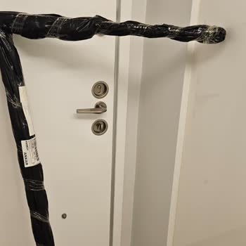 Kargo İle Gelen Balkon Kapısı Profilleri Hasarlı Teslim Edildi