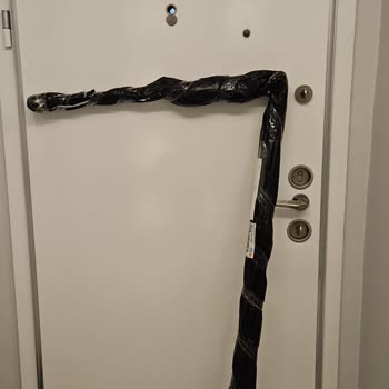 Kargo İle Gelen Balkon Kapısı Profilleri Hasarlı Teslim Edildi