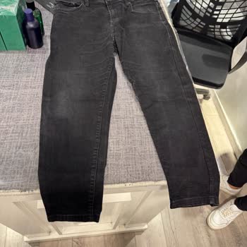 Renk Atan Pantolonum Garantiye Girmedi, Mağdurum