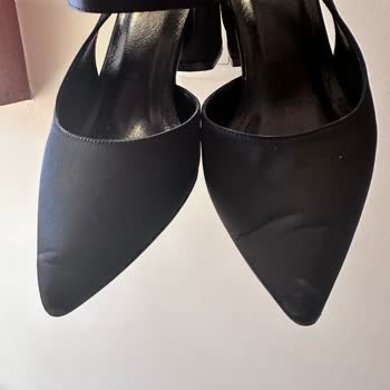 Elle Shoes Online'dan Alınan Ayakkabıda İlk Kullanımda Katlanma Ve Konforsuzluk