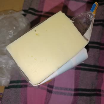 Satın Alınan Kaşar Peynirinde Yabancı Madde Tespiti