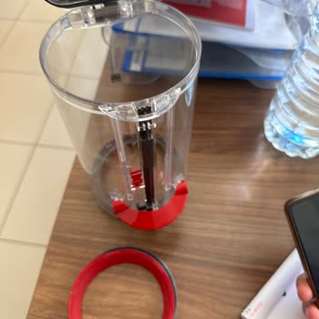 Dyson V15 Süpürgede Tekrarlayan Conta Sorunu Ve Ücret Talebi