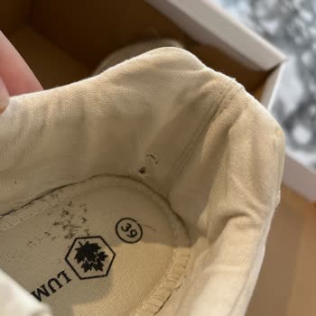 Kısa Sürede Yırtılan Ayakkabım Değiştirilmiyor, Mağdur Edildim