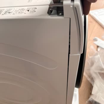 Kapalı Kutuda Teslim Edilen Bosch Kurutma Makinesinin Hasarlı Çıkması Ve Değişim Talebinin Reddedilmesi