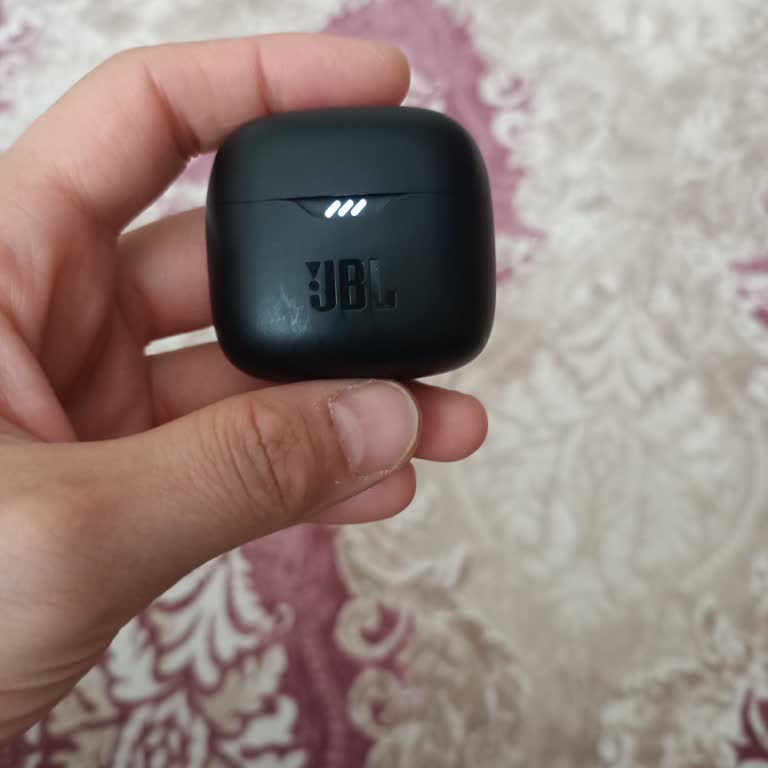 JBL Tune Flex Kulaklığımın Sağ Tarafında Şarj Sorunu