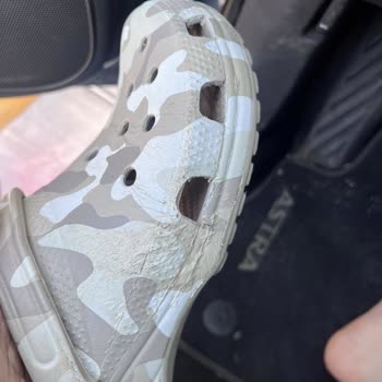 Crocs Terliğim 15 Günde Soyuldu Ve Yıprandı