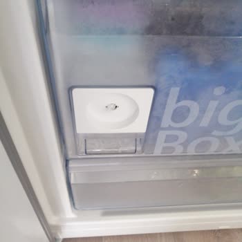 Garanti Kapsamında Buzdolabı Parçası İçin Yüksek Ücret Talebi