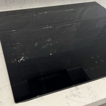 Garanti Kapsamındaki Ocak Camı Çatladı, Servise Ulaşılamıyor