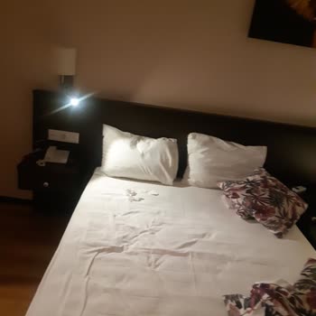 I Stayed at Sunshine Holiday Resort and Faced Bed Bugs, Overcrowding, and Filth