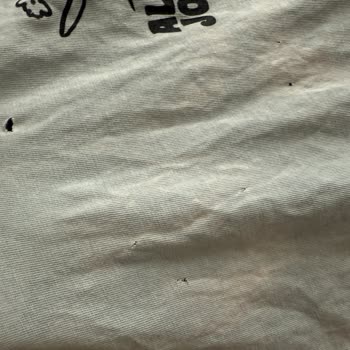 Vanish Kosla Leke Çıkarıcı Tişörtlerimin Rengini Ağarttı Ve Delik Açtı