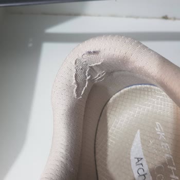 Skechers Ayakkabılarda Sürekli Deformasyon Ve Yetersiz Müşteri Desteği