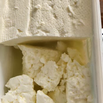 Sütaş Beyaz Peynirde Lezzet Ve Doku Hayal Kırıklığı