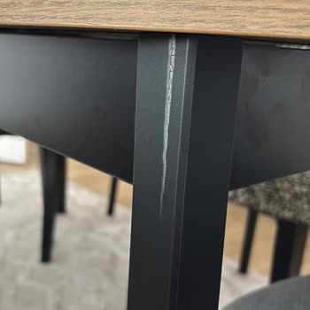 Kurulumdan Sonra Sallanan Masa Ve Çatlaklar İçin Aylarca Çözüm Bekledik