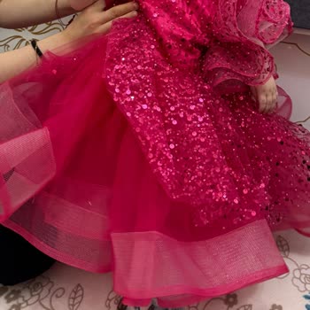 Sipariş Edilen Abiyelerin Yanlış Ölçü Ve Detaylarla Geç Teslim Edilmesi Sonucu Yaşanan Mağduriyet