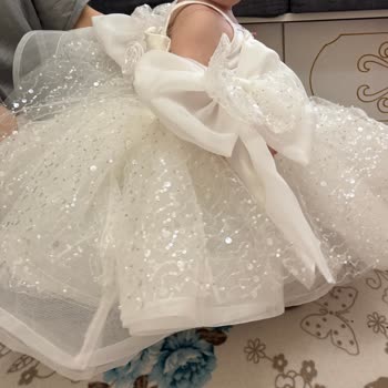 Sipariş Edilen Abiyelerin Yanlış Ölçü Ve Detaylarla Geç Teslim Edilmesi Sonucu Yaşanan Mağduriyet