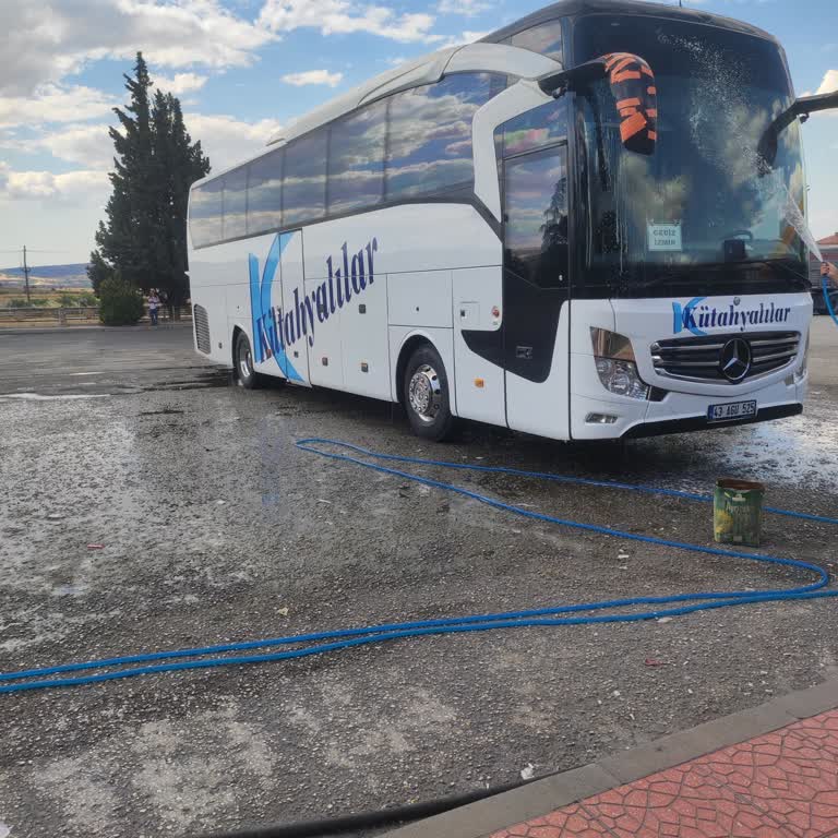 Şoförün Muavine Şiddet Uygulaması Ve Yolcuların Tanık Olması