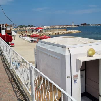 Halk Plajında Şezlong Kullanımına Engel Ve Hakaret