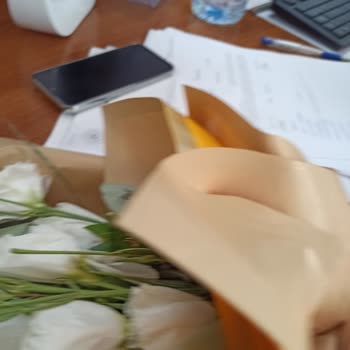 Siparişim Solmuş Ve Farklı Çiçeklerle Geldi, Çözüm Sunulmadı