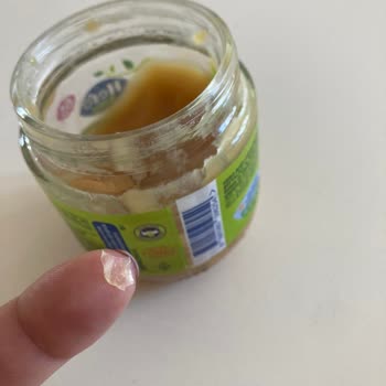 Bebek Mamasında Yumuşak Plastik Parça Buldum, Endişeliyim