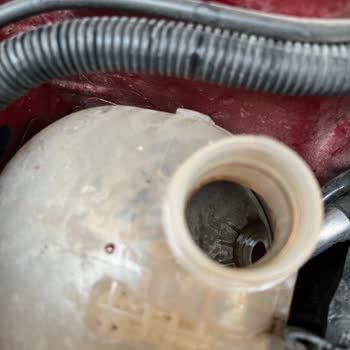 Garanti Kapsamındaki Aracımda Sürekli Sorun Ve İkame Araç Mağduriyeti