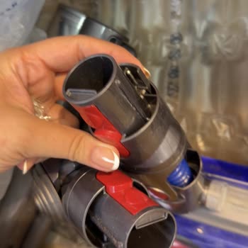 I Paid for Dyson V11 Absolute Service But Got Back a Damaged and Unclean Unit