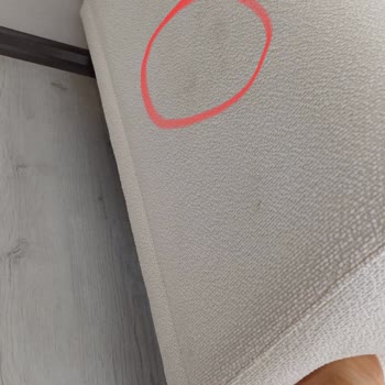 Sıfır Koltuk Takımı Kirli Geldi, Değişim Yerine Temizlik Teklifi!